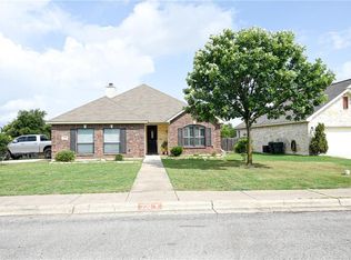 220 Valruth Dr, Kyle, TX 78640
