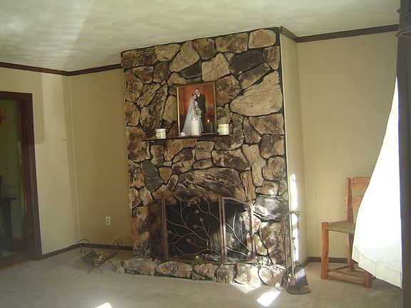 Walk in to a cozy LR