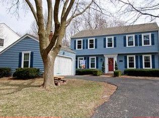 1718 Ironwood Dr, Naperville, IL 60565