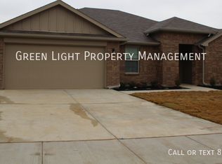 316 Clayton Rd, Burleson, TX 76028