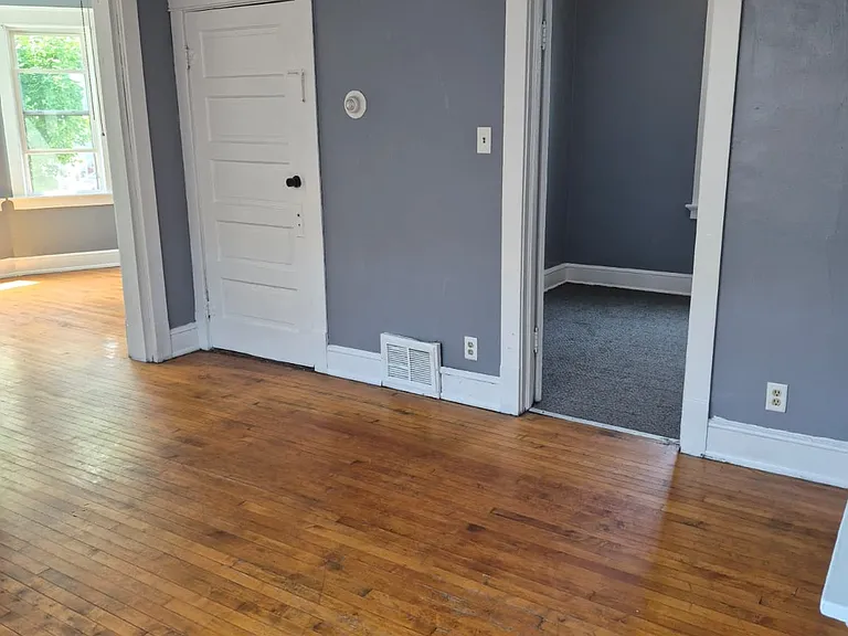 2110 W Grant St #LBACK — Photo 11