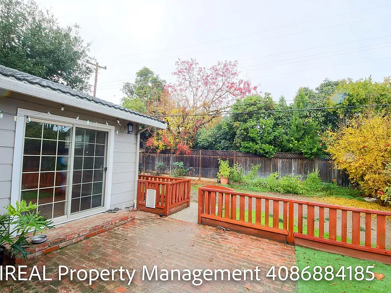 1751 Curtner Ave — Photo 14