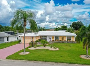 31 Caddy Rd, Rotonda West, FL 33947