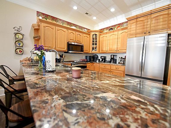5th image of 1727 Watercrest Way Unit B
