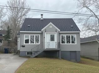 4 Gale St, Corner Brook, NL A2H5R4