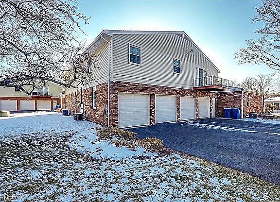 One stall garage with opener