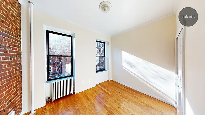 Rented by Triplemint | media 13