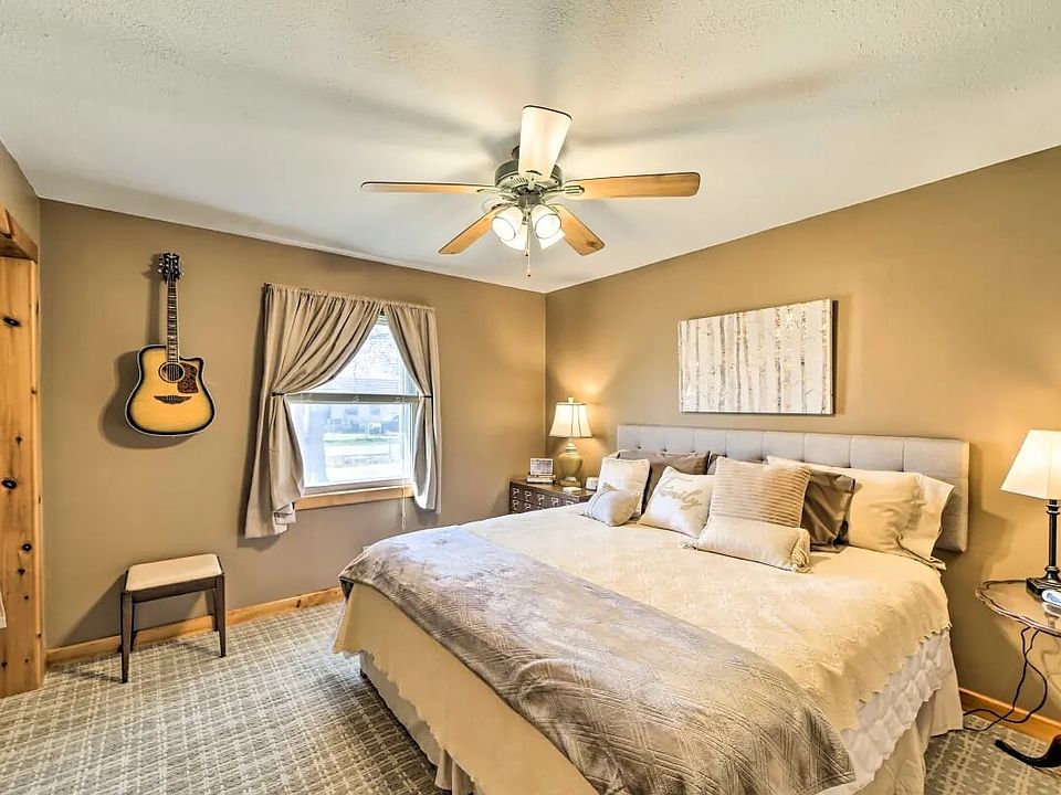 Fully furnished Master bedroom with Sleep Number bed!