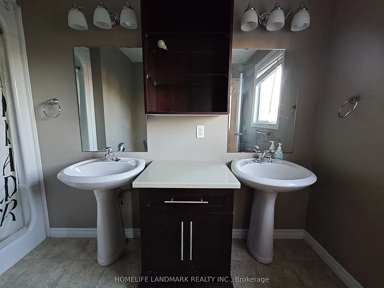370 Sauve Cres — Photo 13