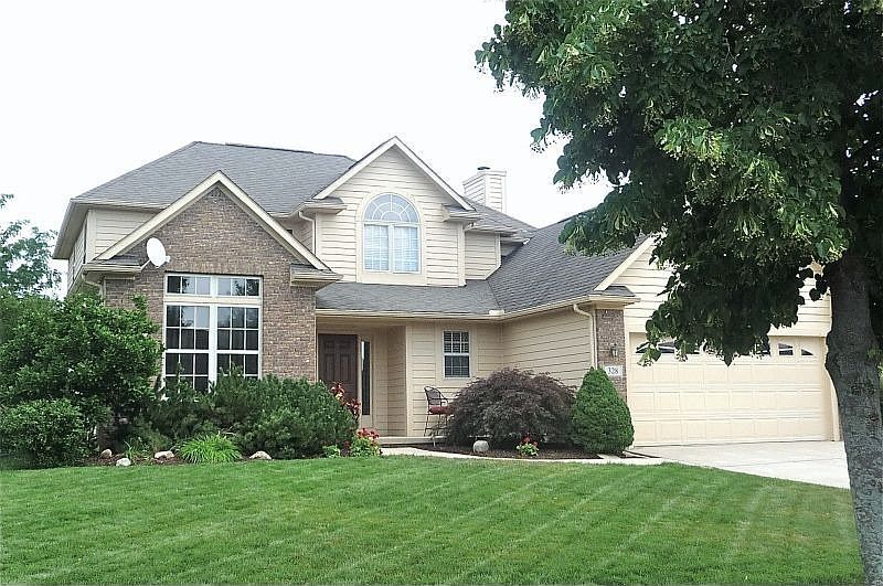 1st image of 328 Wallace Dr