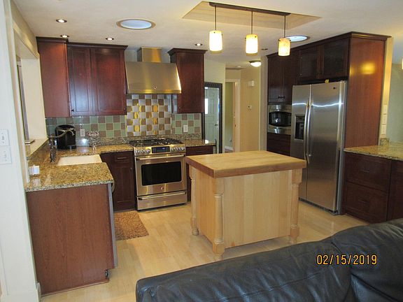 2nd image of 2728 15th St SE