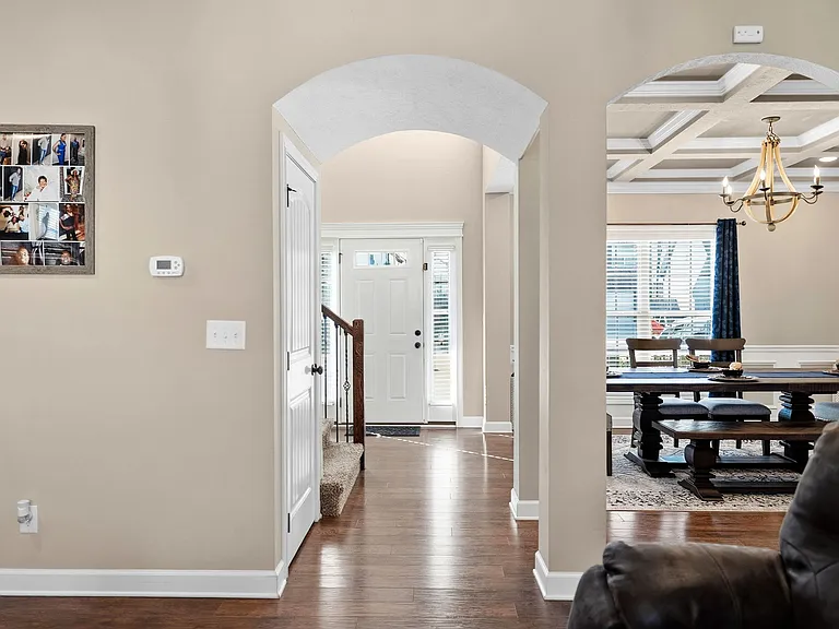 3747 Windmill Dr — Photo 10