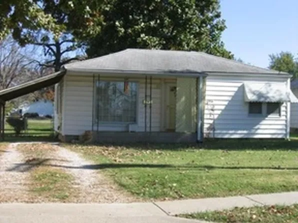 2528 N Howard Ave, Springfield, MO 65803