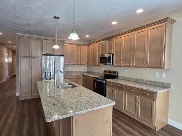 208 Integrity Dr #85, Rutland, MA 01543