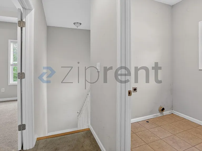 506 Waterford Rd NW — Photo 28