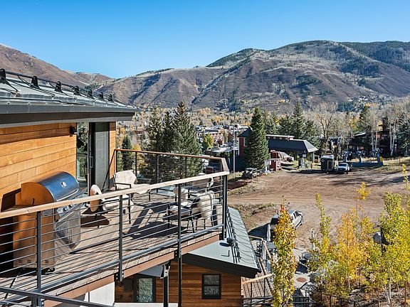 3rd image of 809 S Aspen St #17