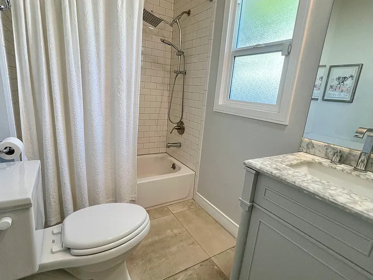 14154 Cohasset St — Photo 27