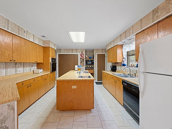 5th image of 230 Verde Hills Dr