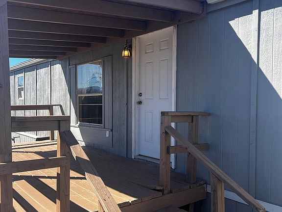 2nd image of 1037 Carbonera Ave