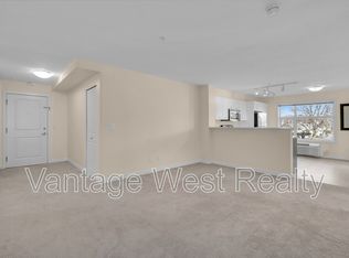 533 Yates Rd #214, Kelowna, BC V1V2T7