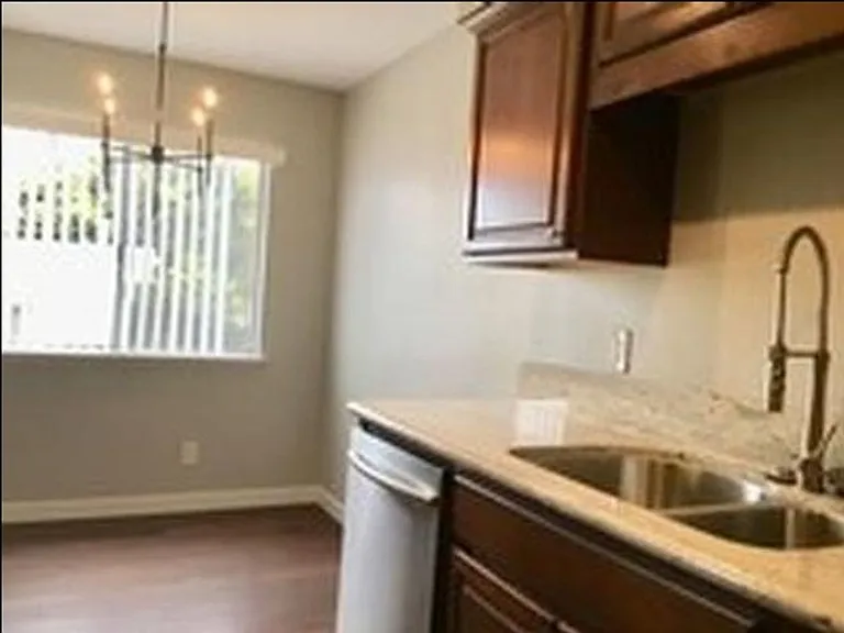 Casa Grande Apartments — Photo 14