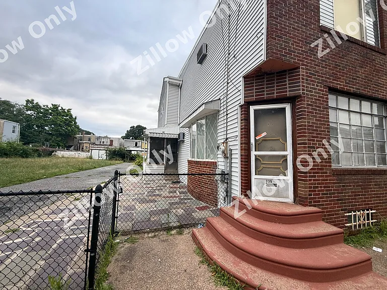 739 Cherry St — Photo 11