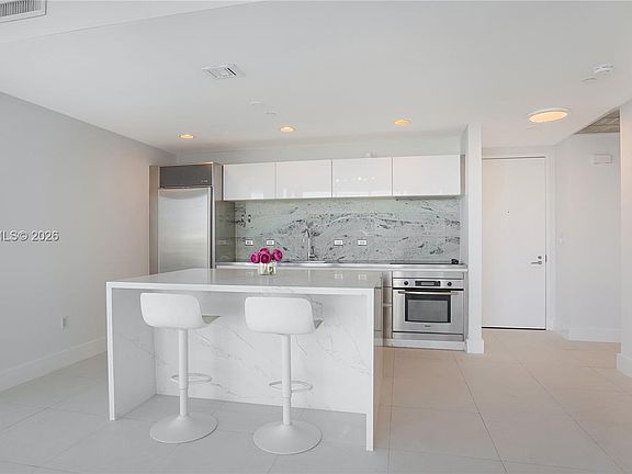 2nd image of 1040 Biscayne Blvd APT 1206