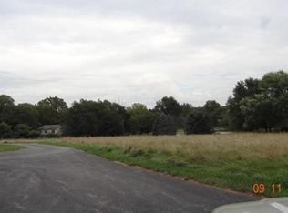 10 Crawling Stone Rd, Barrington, IL 60010