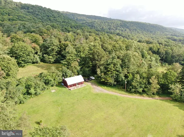 3035 Black Log Rd, Orbisonia, PA 17243