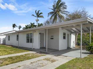 10740 SW 43rd Ln, Miami, FL 33165