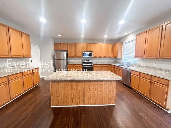 6621 Waterton Ave SW — Photo 6