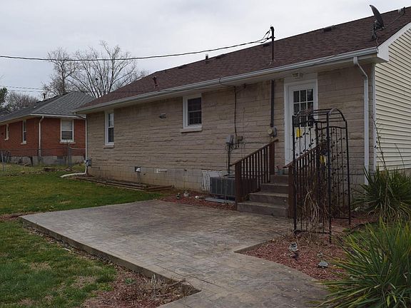3rd image of 108 Circle Dr