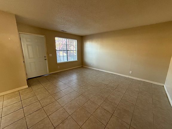 2nd image of 1015-1021 S Saint Louis Ave #3