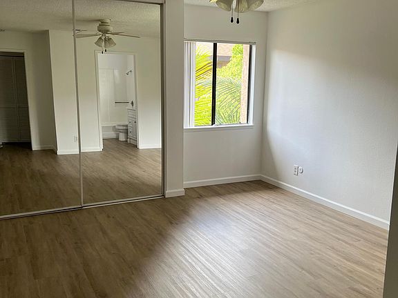 4th image of 1136 N Escondido Blvd APT 213