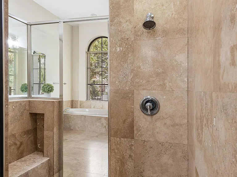 3381 Lago De Talavera — Photo 37