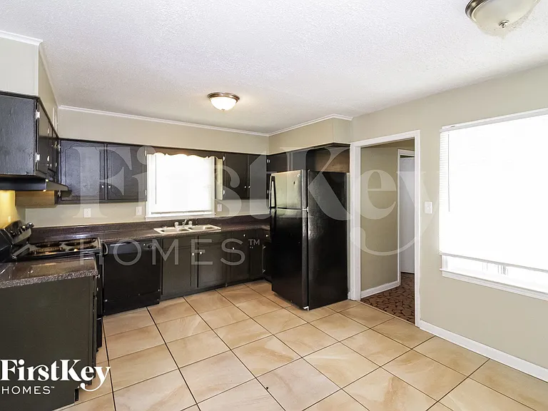 4310 Millbranch Rd — Photo 7