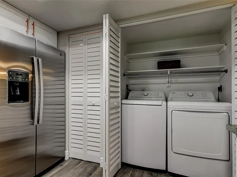 2673 Sabal Springs Cir #201 — Photo 50