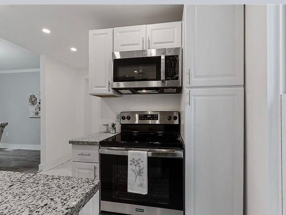 81 Greenleaf St A, Rochester, NY 14609 Zillow