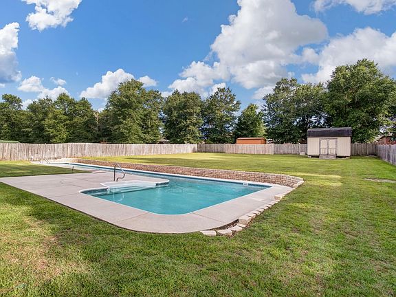 4th image of 2347 Barberee Dr