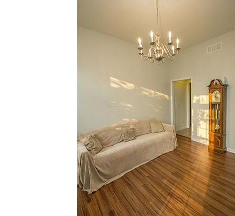 5th image of 11258 Coventry Ct