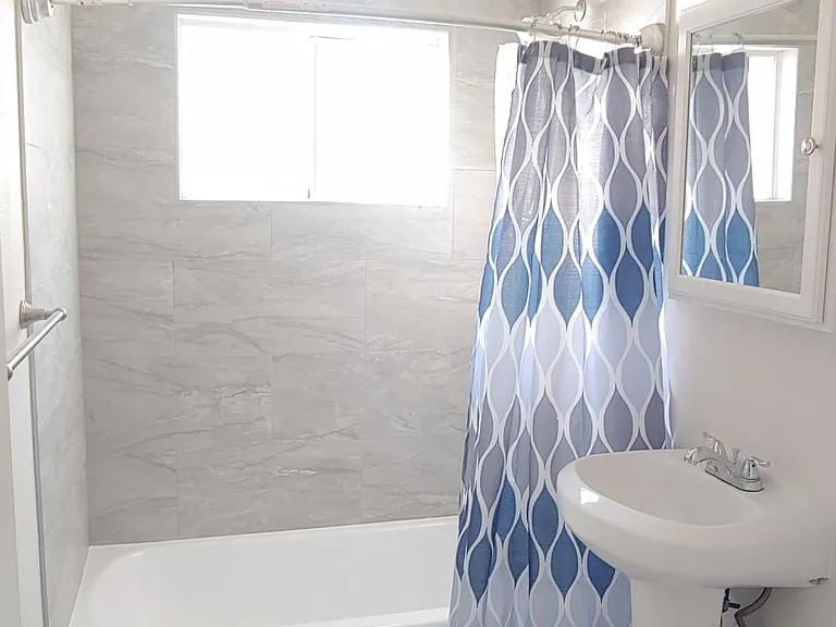 910 Mount Vernon Ave #6 — Photo 6
