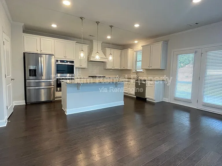 1825 Dahlia Dr — Photo 32