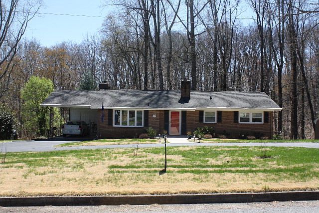 1st image of 710 Beechnut Ln