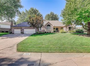 284 Southwind Way, Greenwood, IN