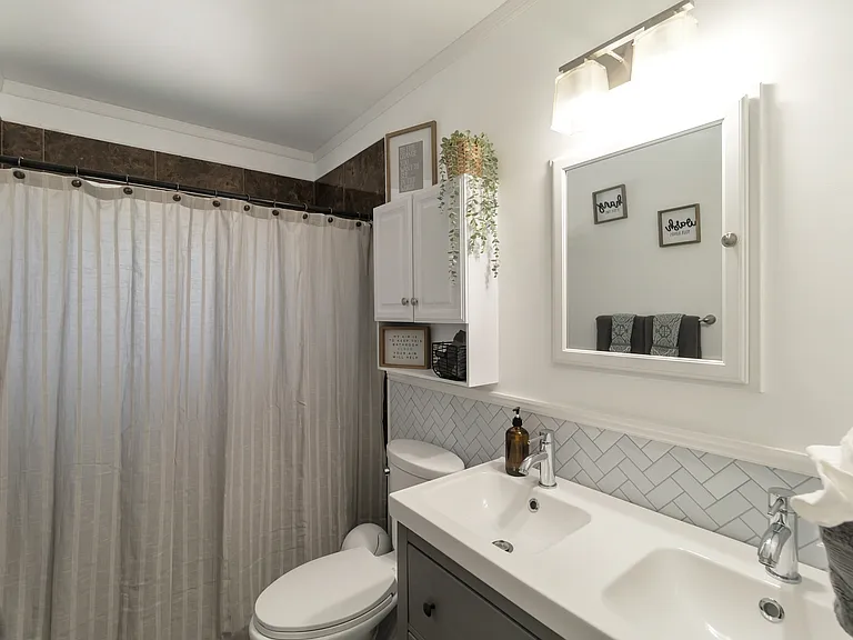 7703 Southside Ln — Photo 14