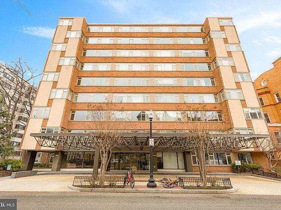 3rd image of 1545 18th St NW Unit 111