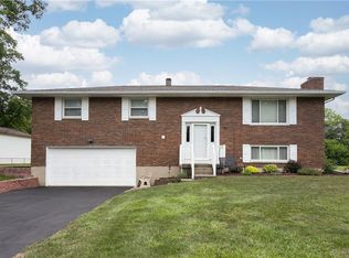 215 Kent Rd, Tipp City, OH 45371