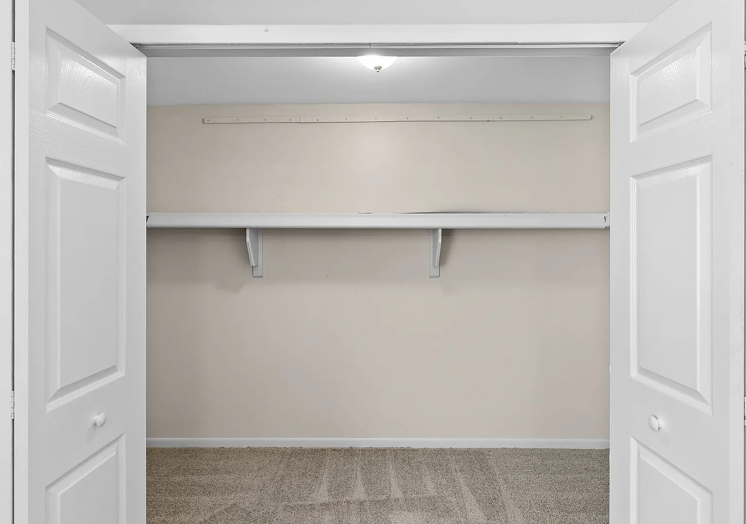 Brownell Apartments - Coast to Coast Management — Photo 3