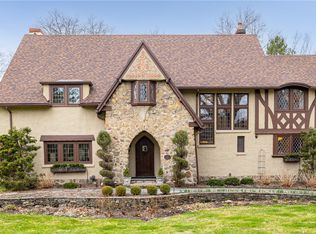 165 Grosvenor Rd, Rochester, NY 14610