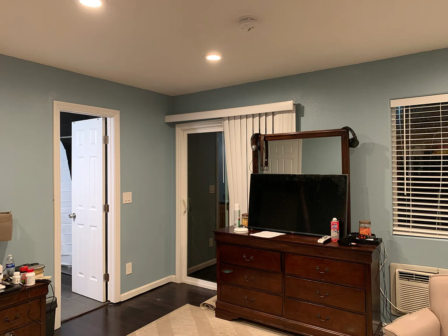Studio, 350 sqft, $1,800 — Photo 3